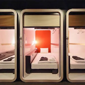 First Cabin Shinbashi Atagoyama Tokyo Capsule hotel